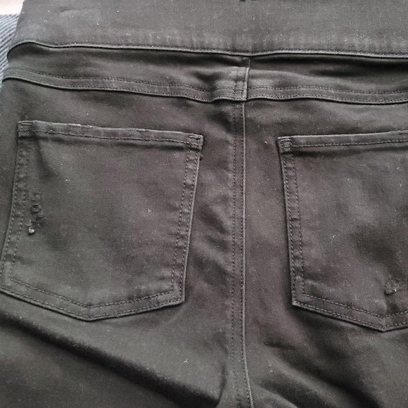 SPANX Vintage Distressed Skinny Jeans - Picture 9 of 9